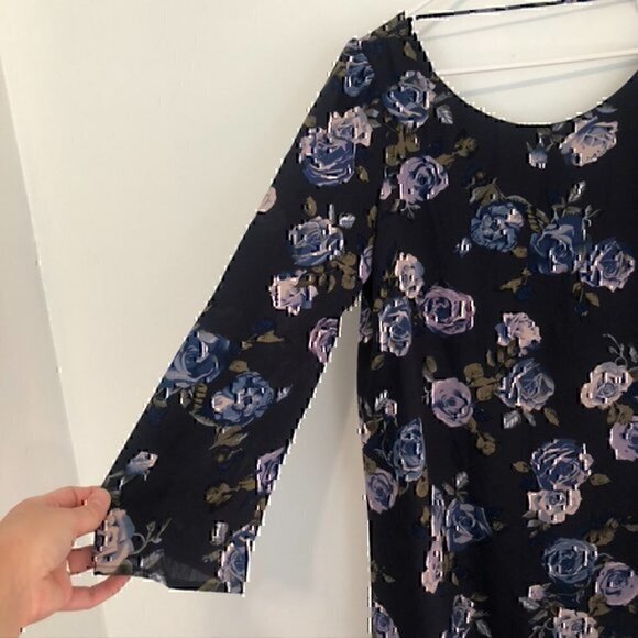 BELLE BADGLEY MISCHKA Navy Blue Green Rose Floral Long Flare Sleeve Shift Dress - Picture 5 of 12